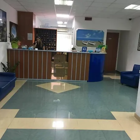Hotel Sea Breeze-3